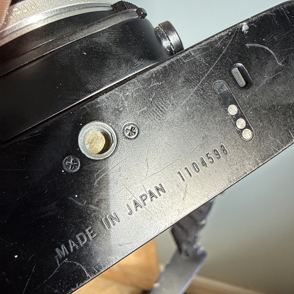 Olympus OM-2s Film Camera W/50mm F1.8 Lens Kit - Picture 16 of 16